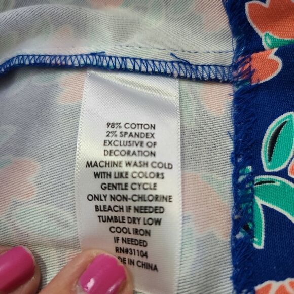 Crown & Ivy Classic Pineapple Dress 4 - Picture 2 of 8